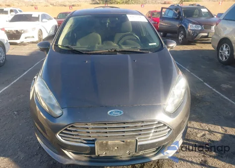 2015 Ford Fiesta Se z USA, uszkodzony, nr VIN 3FADP4EE0FM119218
